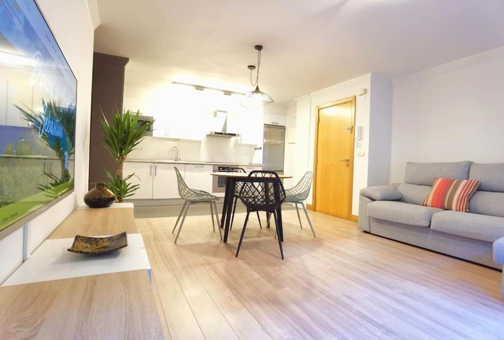 Completo Apartamento A Un Paso De La Concha San Sebastián Eksteriør billede